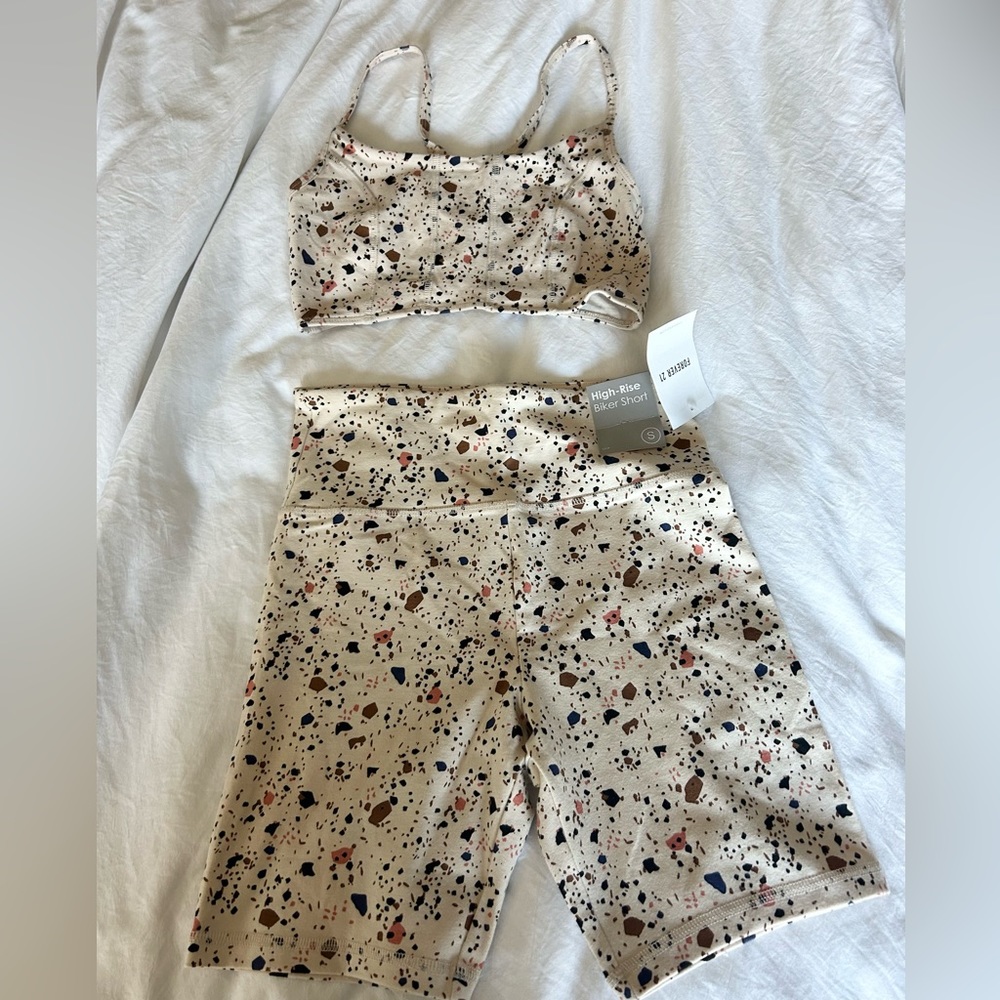 Forever 21 Terrazzo Biker short and sports bra set